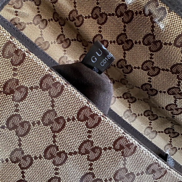 Authentic Gucci Fanny Pack - Picture 6 of 16